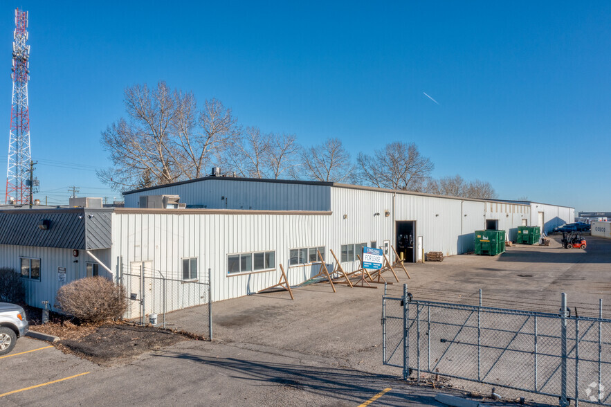 2719 3 Av, Calgary, AB for lease - Building Photo - Image 2 of 8