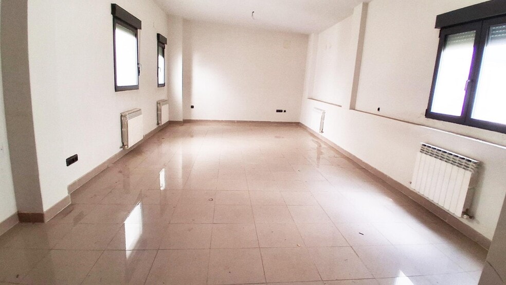 Office in Béjar for sale - Building Photo - Image 2 of 15