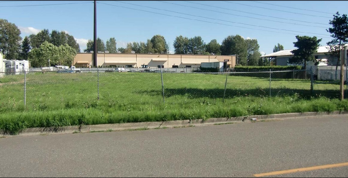 1303 34th Ave E, Fife, WA 98424