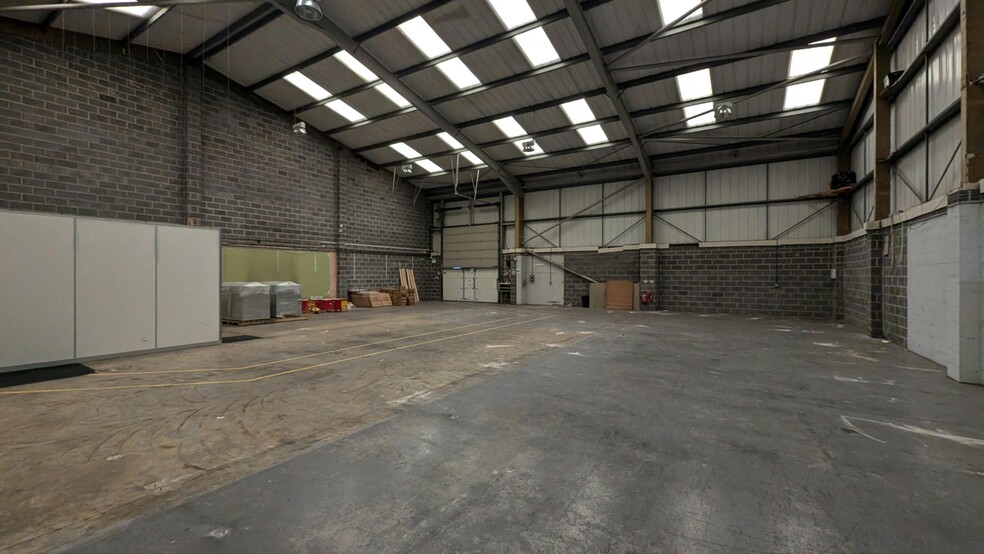 Modwen Rd, Salford for lease - Building Photo - Image 3 of 3