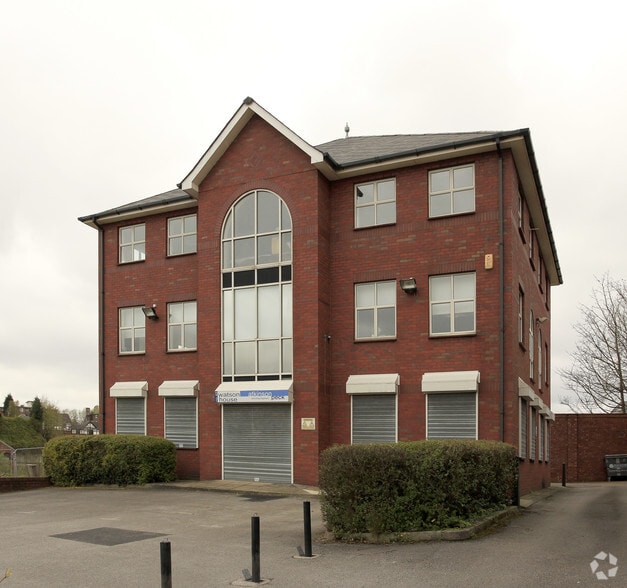 45 Waterloo Rd, Stockport for lease - Primary Photo - Image 1 of 5
