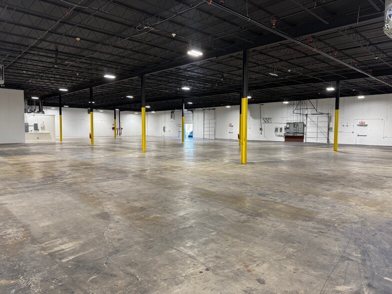 4450 Commerce Cir SW, Atlanta, GA for sale - Building Photo - Image 3 of 7