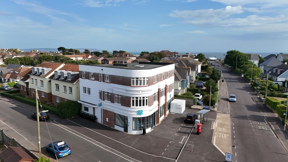 55 Seaward Av, New Milton for sale - Building Photo - Image 2 of 3