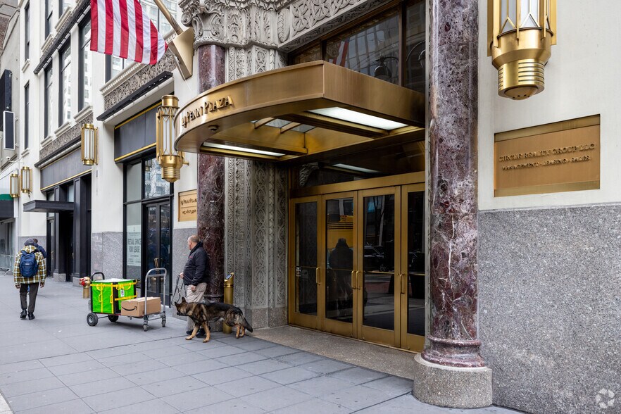 14 Penn Plaza, New York, NY for lease - Building Photo - Image 2 of 5