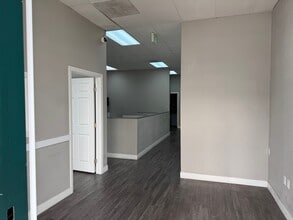 8527 Alondra Blvd, Paramount, CA for lease Interior Photo- Image 1 of 6