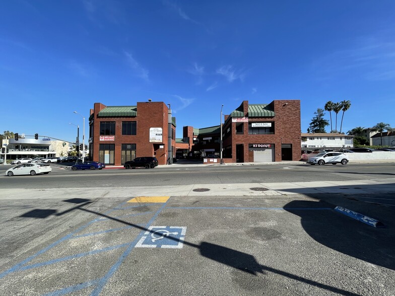 14318-14394 Ventura Blvd, Sherman Oaks, CA for lease - Building Photo - Image 2 of 3