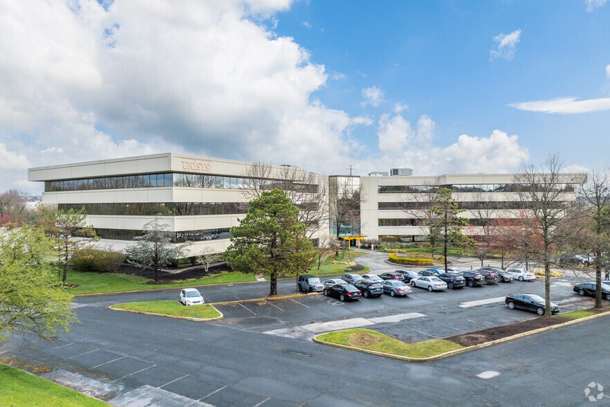 2200 Renaissance Blvd, King Of Prussia, PA for lease - Building Photo - Image 1 of 8
