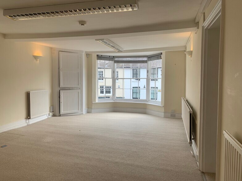 19 North St, Bishop's Stortford for lease - Building Photo - Image 3 of 13