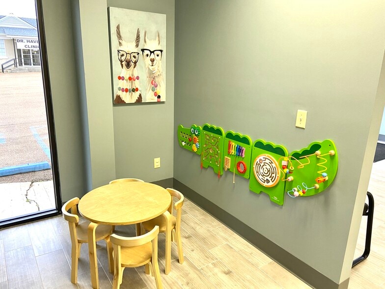 109 Eureka St, Batesville, MS for lease - Building Photo - Image 3 of 13