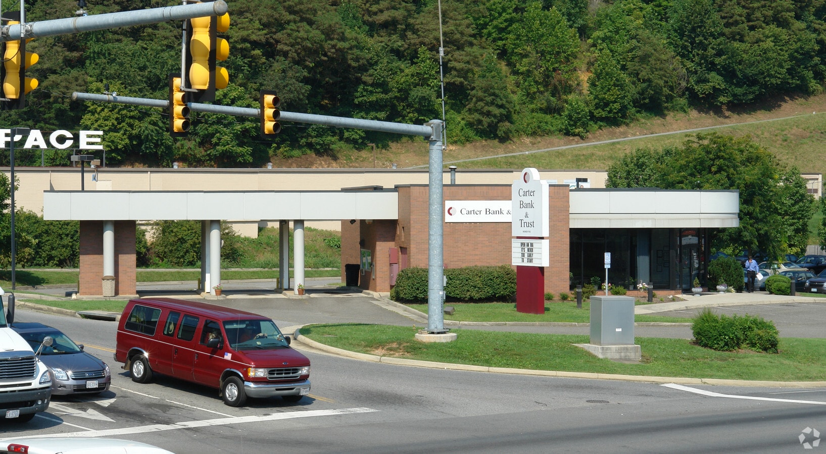 4143 Franklin Rd, Roanoke, VA 24018