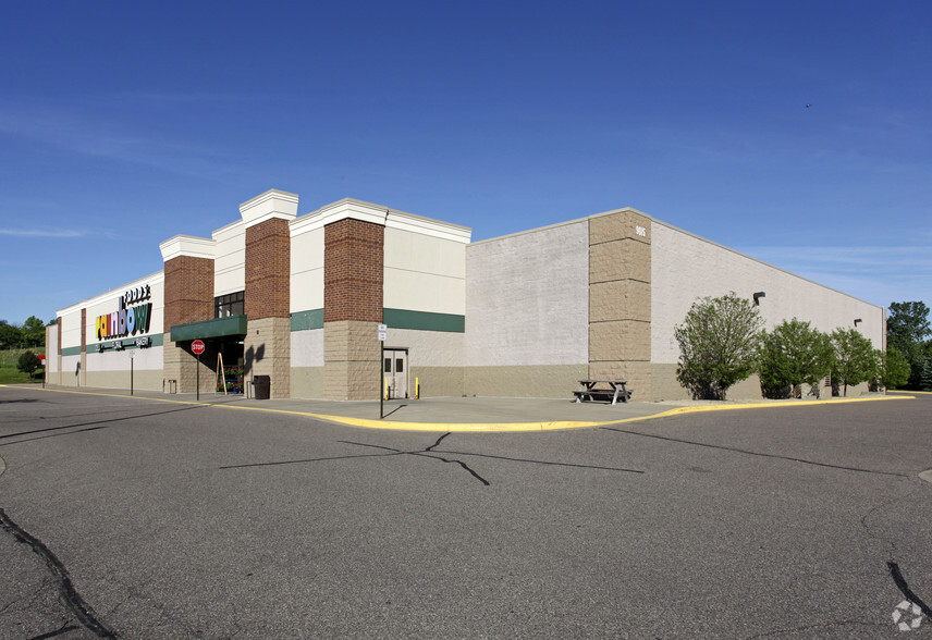 9015 Broderick Blvd, Inver Grove Heights, MN for sale - Primary Photo - Image 1 of 1