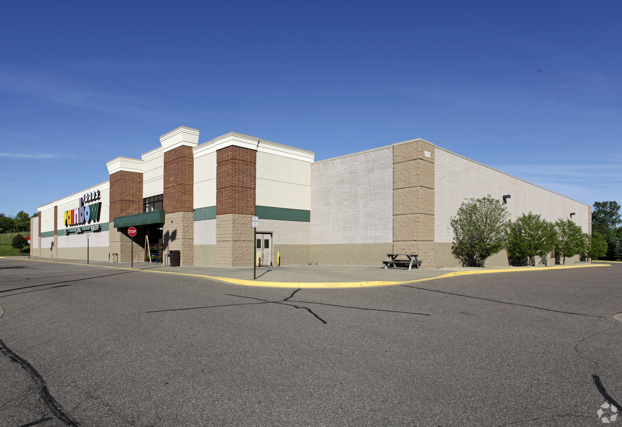 9015 Broderick Blvd, Inver Grove Heights, MN for sale Primary Photo- Image 1 of 1