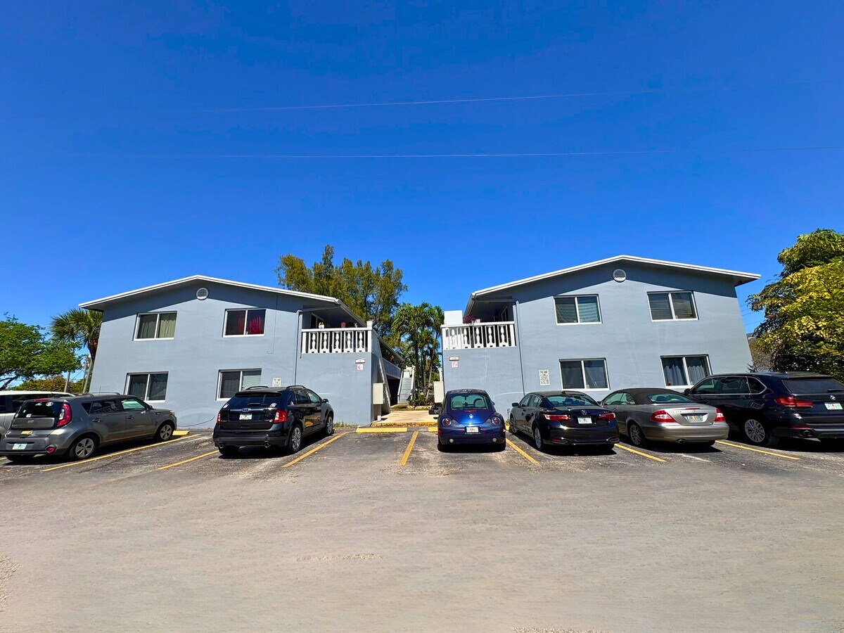 101 105 SE 26th St Fort Lauderdale - 101 105 SE 26th St Fort Lauderdale FL Building Photo 1 HighDefinition 