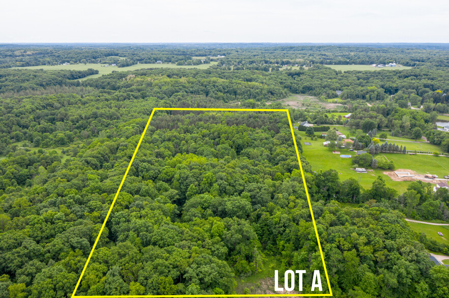 Bald Eagle Lake Rd, Ortonville, MI for sale - Primary Photo - Image 1 of 3