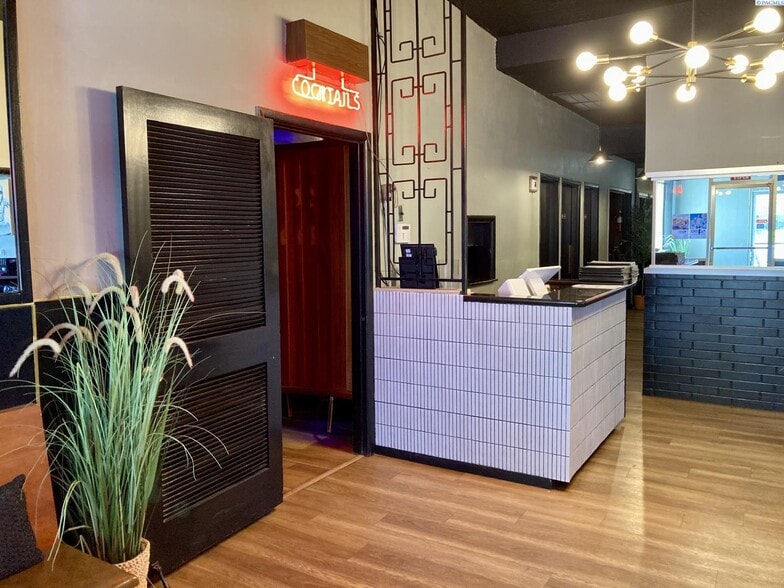 1520 N 4th Ave, Pasco, WA for sale - Lobby - Image 2 of 11