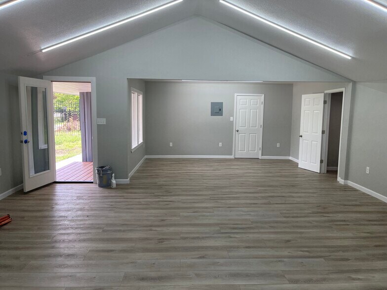 509 Aldine Mail Route Rd, Houston, TX 77037 Retail for Lease