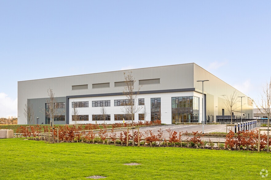 Electric Av, Lincoln for lease - Building Photo - Image 2 of 7