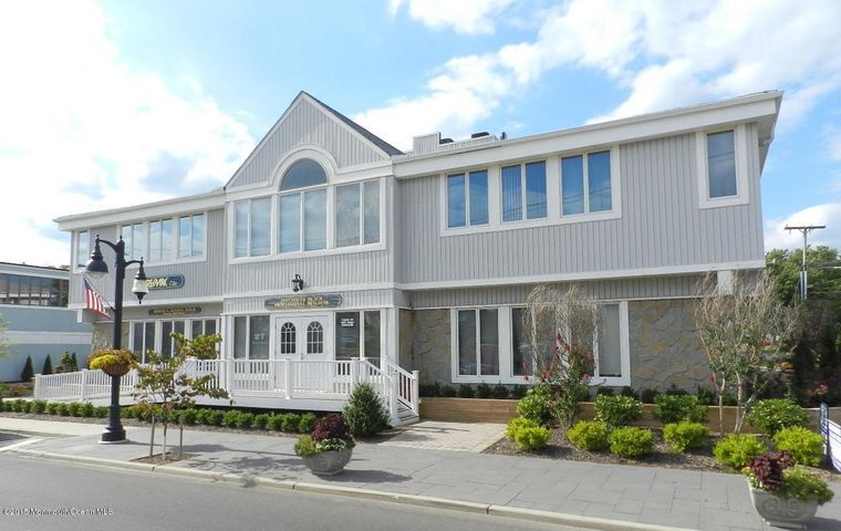 27 Beach Rd, Monmouth Beach, NJ for sale - Building Photo - Image 1 of 1