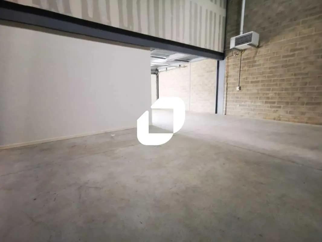 Flex in Bussy-Saint-Martin for lease Interior Photo- Image 1 of 6