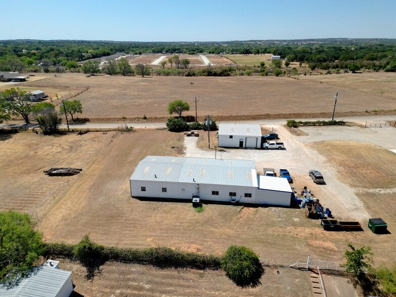 396 Goshen Rd, Springtown, TX for sale - Primary Photo - Image 1 of 22