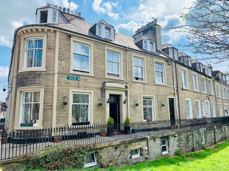 1 Teviotside, Hawick for sale - Primary Photo - Image 1 of 72