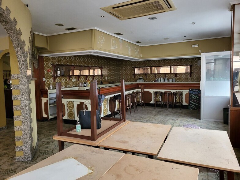 Retail in Oleiros, La Coruna for sale - Interior Photo - Image 3 of 11