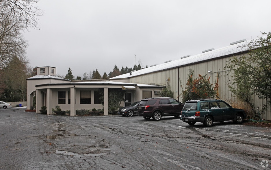 5803 SW Beaverton-hillsdale Hwy, Portland, OR for sale - Building Photo - Image 2 of 4