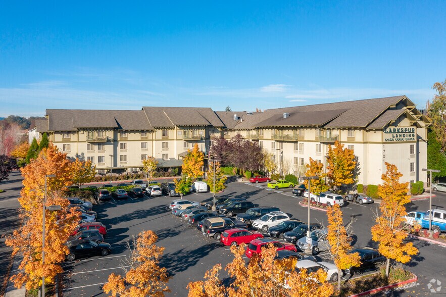 1701 E Valley Rd, Renton, WA for sale - Building Photo - Image 2 of 5