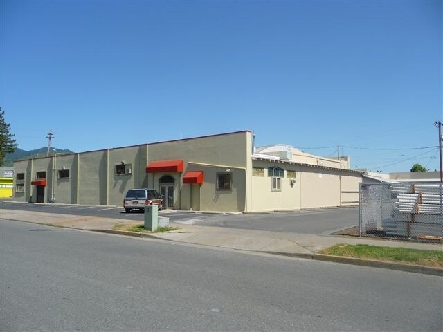 123 SW M St, Grants Pass, OR for sale Primary Photo- Image 1 of 1