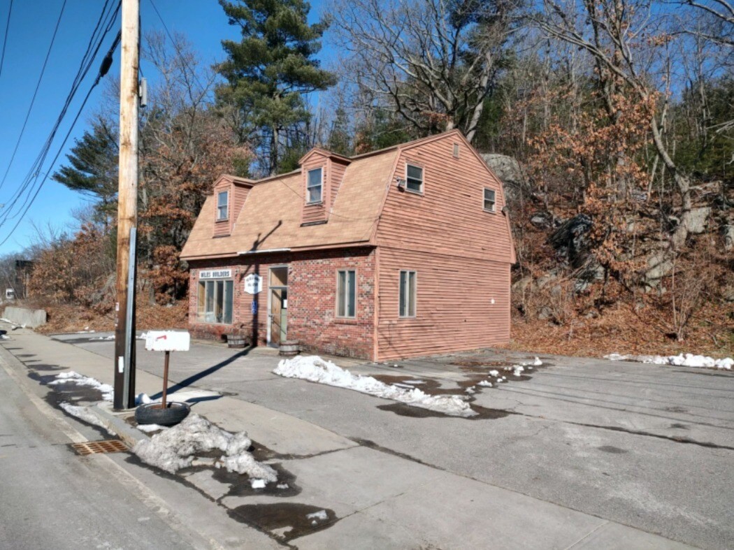 240 Main St, Millbury, MA 01527 234 240 Main Street