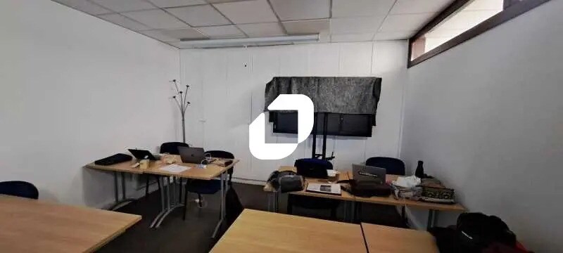 Office in Paris for sale - Building Photo - Image 3 of 10