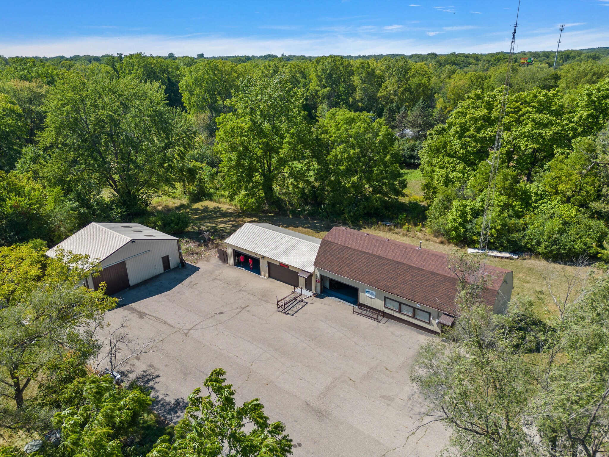 G3503 Flushing Rd, Flint, MI 48504