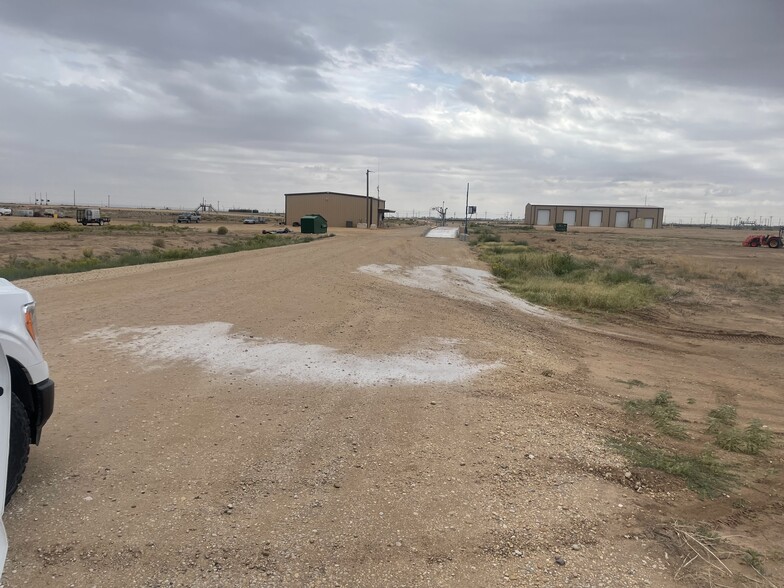 167 Kelly Rd, Carlsbad, NM for lease - Building Photo - Image 3 of 12