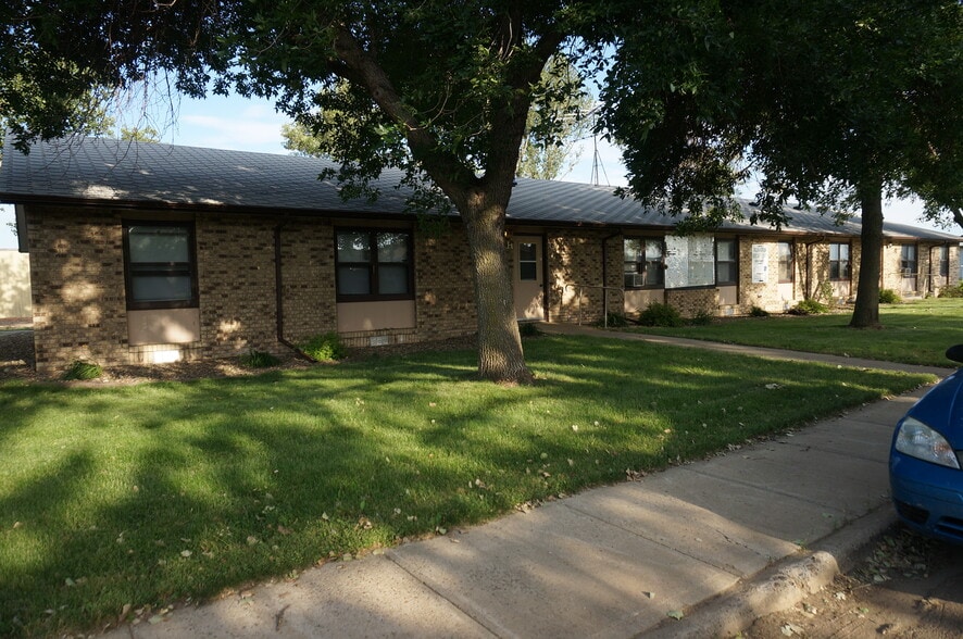 129 D St N, Richardton, ND 58652