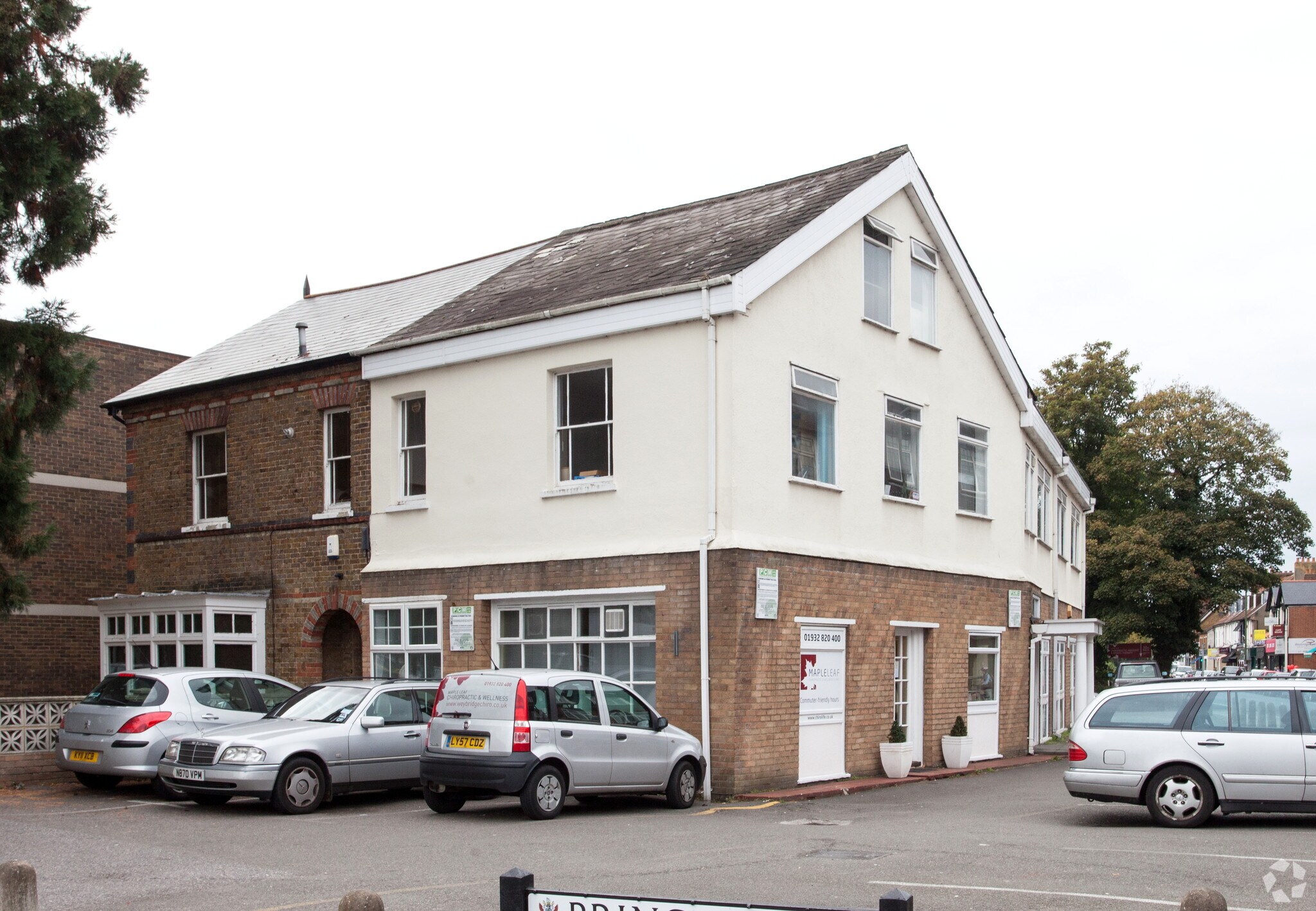 Queens Rd, Weybridge for sale Primary Photo- Image 1 of 1