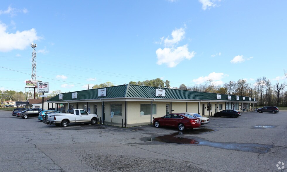 2557 S Crater Rd, Petersburg, VA 23805