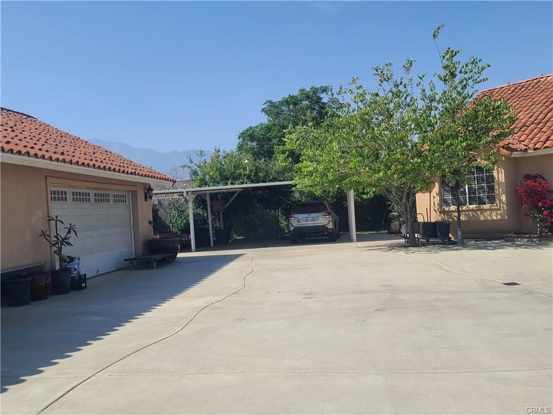 8410 Mulberry Ave, Fontana, CA for lease - Building Photo - Image 2 of 8