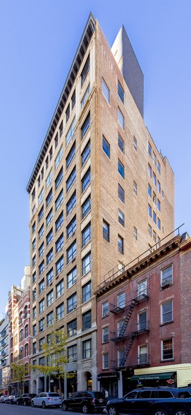 209 W 19th St, New York, NY for lease - Building Photo - Image 3 of 4