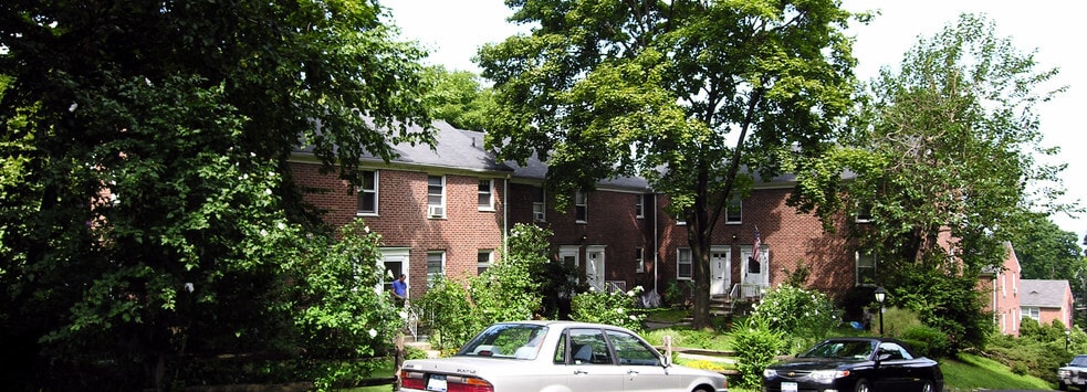 300 Broadway, Dobbs Ferry, NY for sale - Building Photo - Image 2 of 4