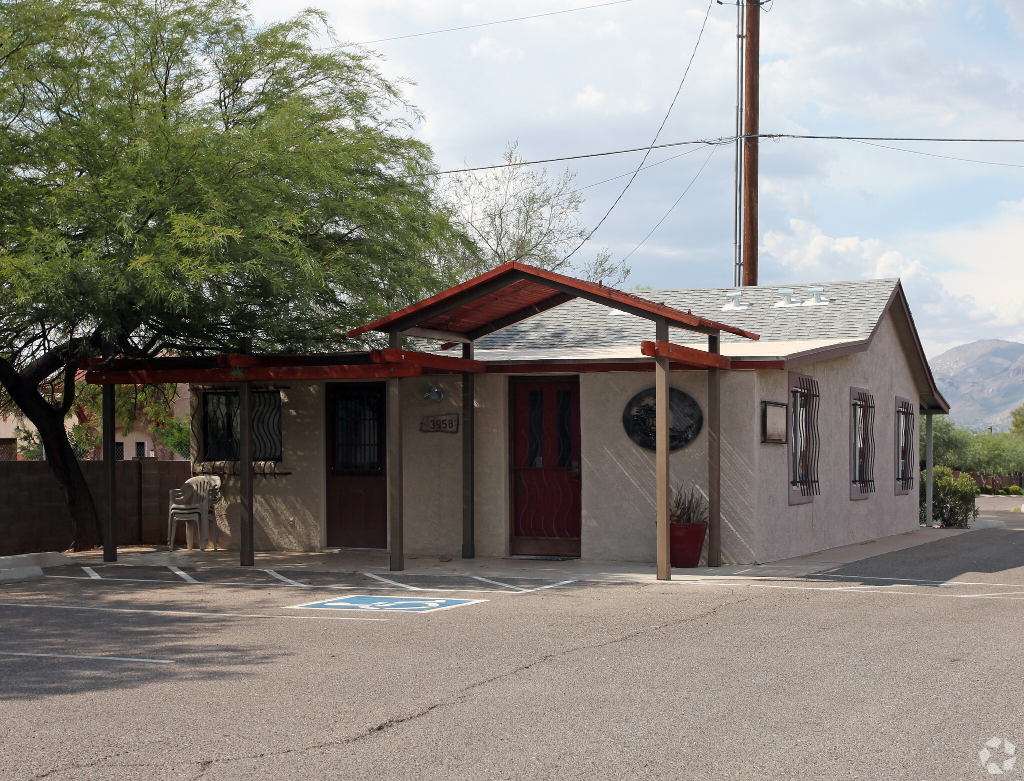 3958 E Fort Lowell Rd, Tucson, AZ for lease Primary Photo- Image 1 of 4