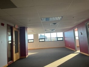 119-129 Braintree St, Allston, MA for lease Interior Photo- Image 2 of 9