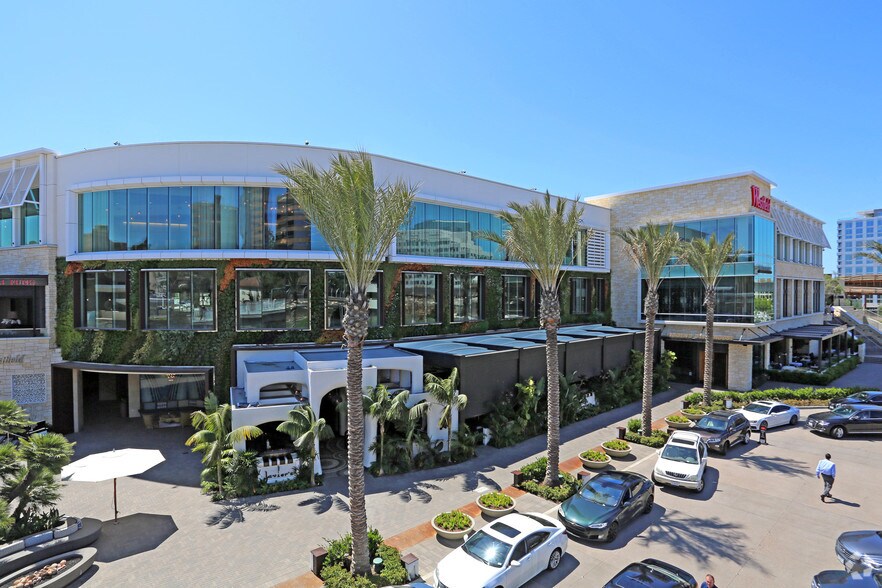 4301 La Jolla Village Dr, San Diego, CA 92122