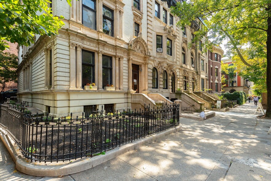 121 8th Ave, Brooklyn, NY for sale - Building Photo - Image 3 of 11