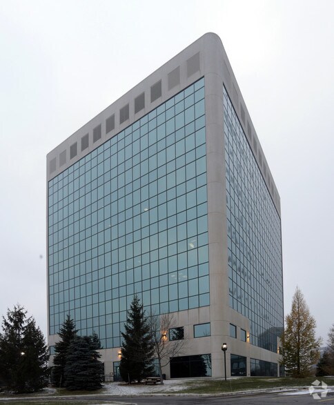 515 Legget Dr, Ottawa, ON for lease - Building Photo - Image 2 of 6