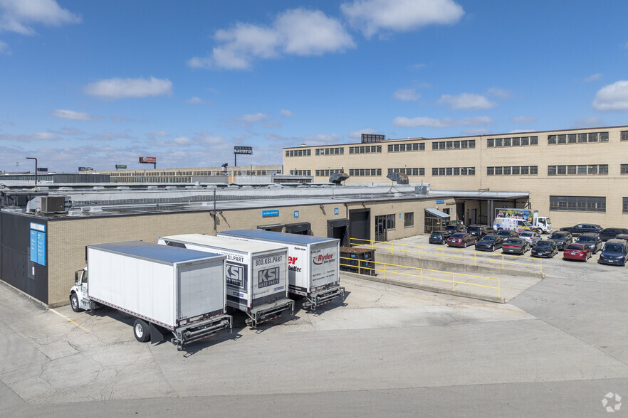 Sungate Industrial Park, Chicago, IL for lease - Building Photo - Image 1 of 9