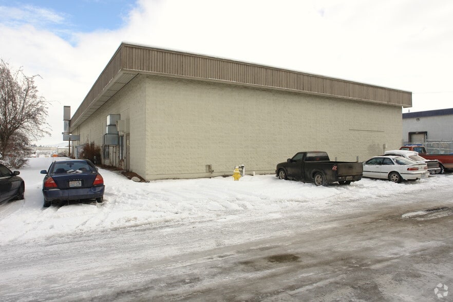 10021 E Knox Ave, Spokane, WA for lease - Building Photo - Image 2 of 13