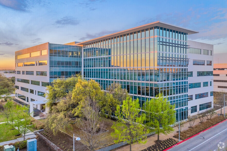 11501 Alterra Pky, Austin, TX for lease - Primary Photo - Image 1 of 13