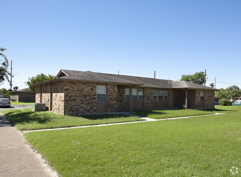 2426 Barnard Rd, Brownsville, TX 78520