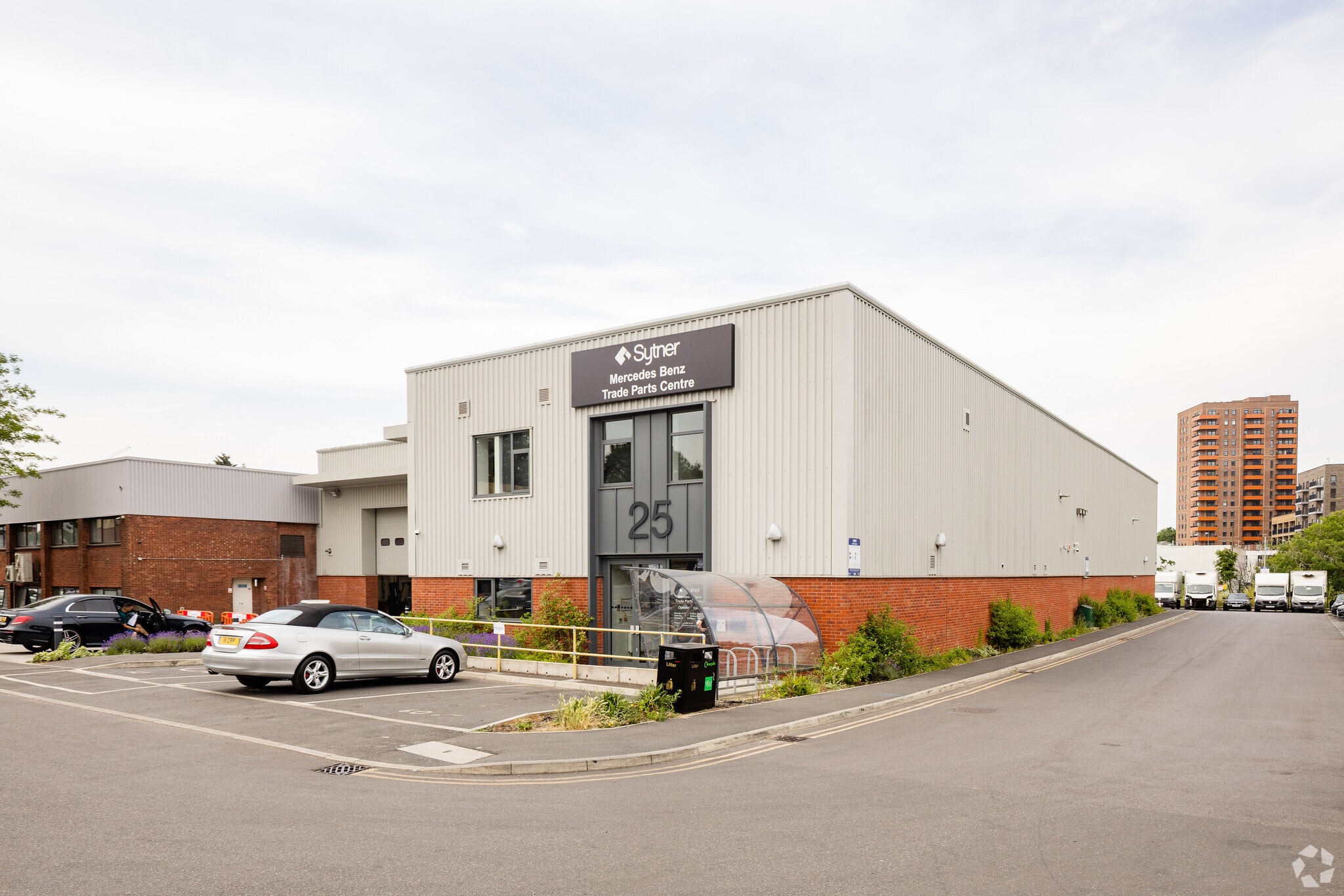 25 Irving Way, London for sale Primary Photo- Image 1 of 1