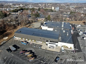 172 Shillington Rd - Convenience Store